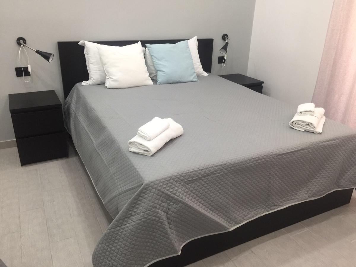 Civico 7 Bed & Breakfast Napoli Bagian luar foto