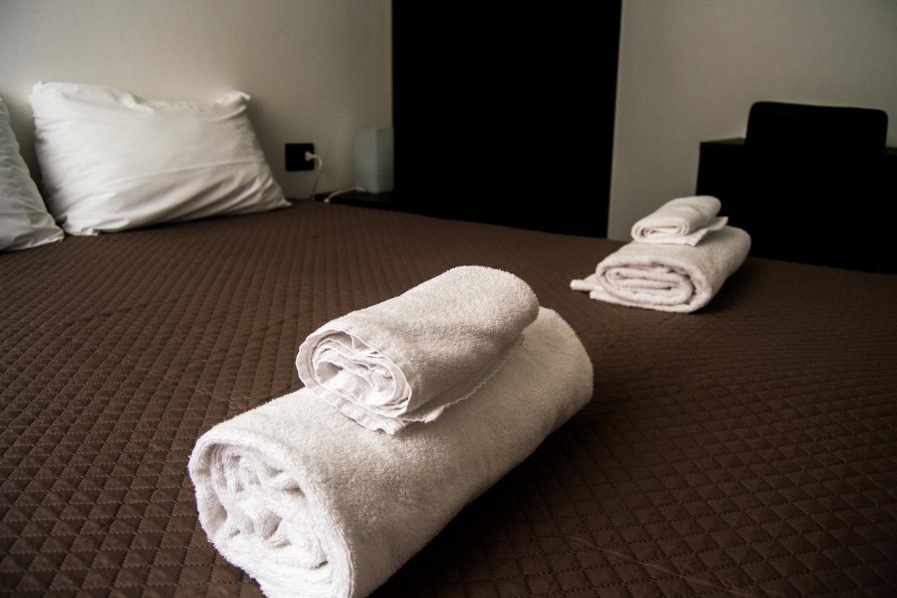 Civico 7 Bed & Breakfast Napoli Bagian luar foto